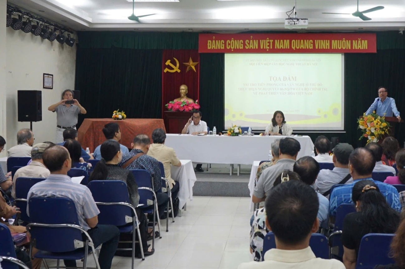 Văn nghệ sĩ Hà Nội tiên phong thực hiện Nghị quyết 80