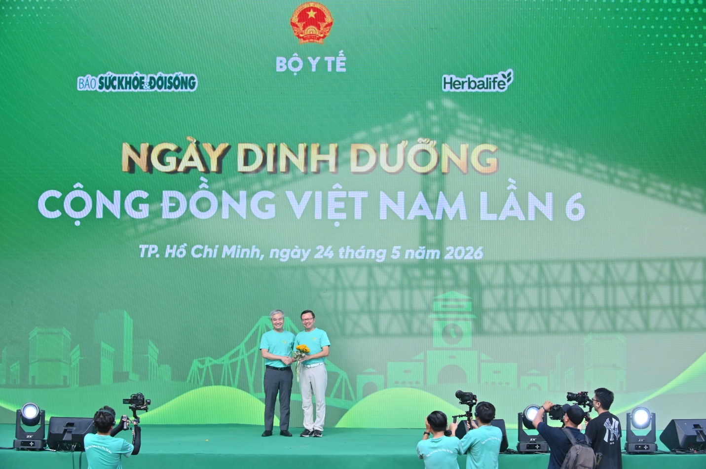 Image 4 from qua-6-mua-ngay-dinh-duong-cong-dong-viet-nam