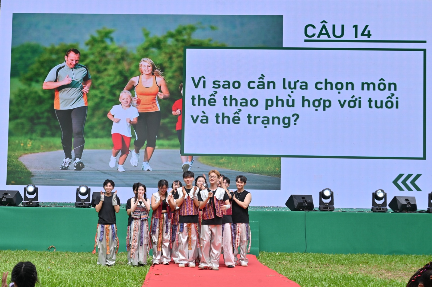 Image 8 from qua-6-mua-ngay-dinh-duong-cong-dong-viet-nam