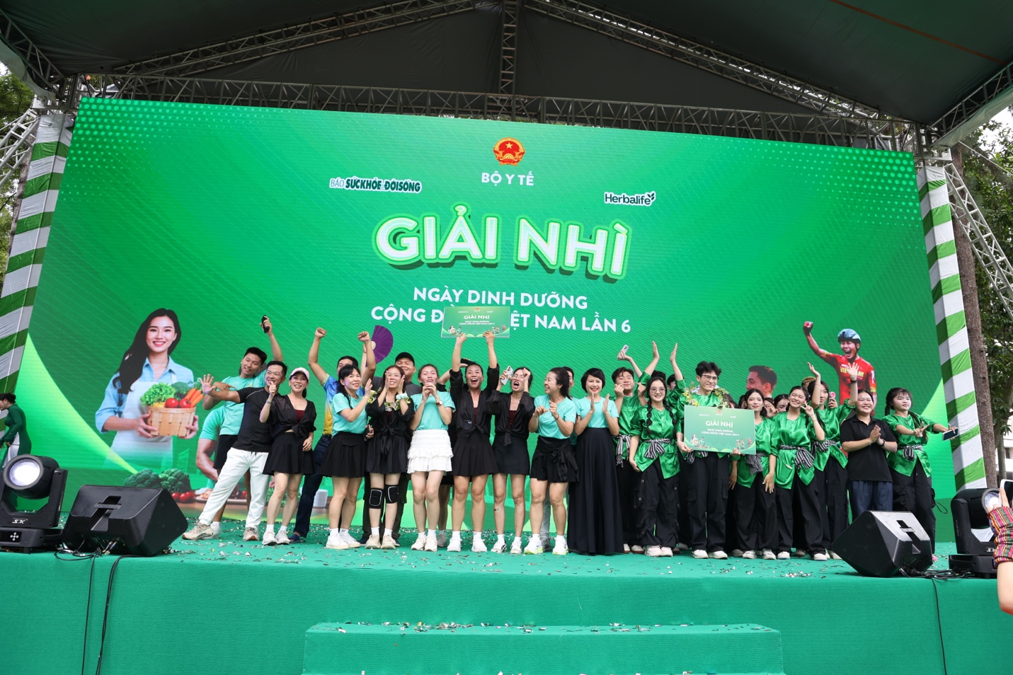 Image 10 from qua-6-mua-ngay-dinh-duong-cong-dong-viet-nam