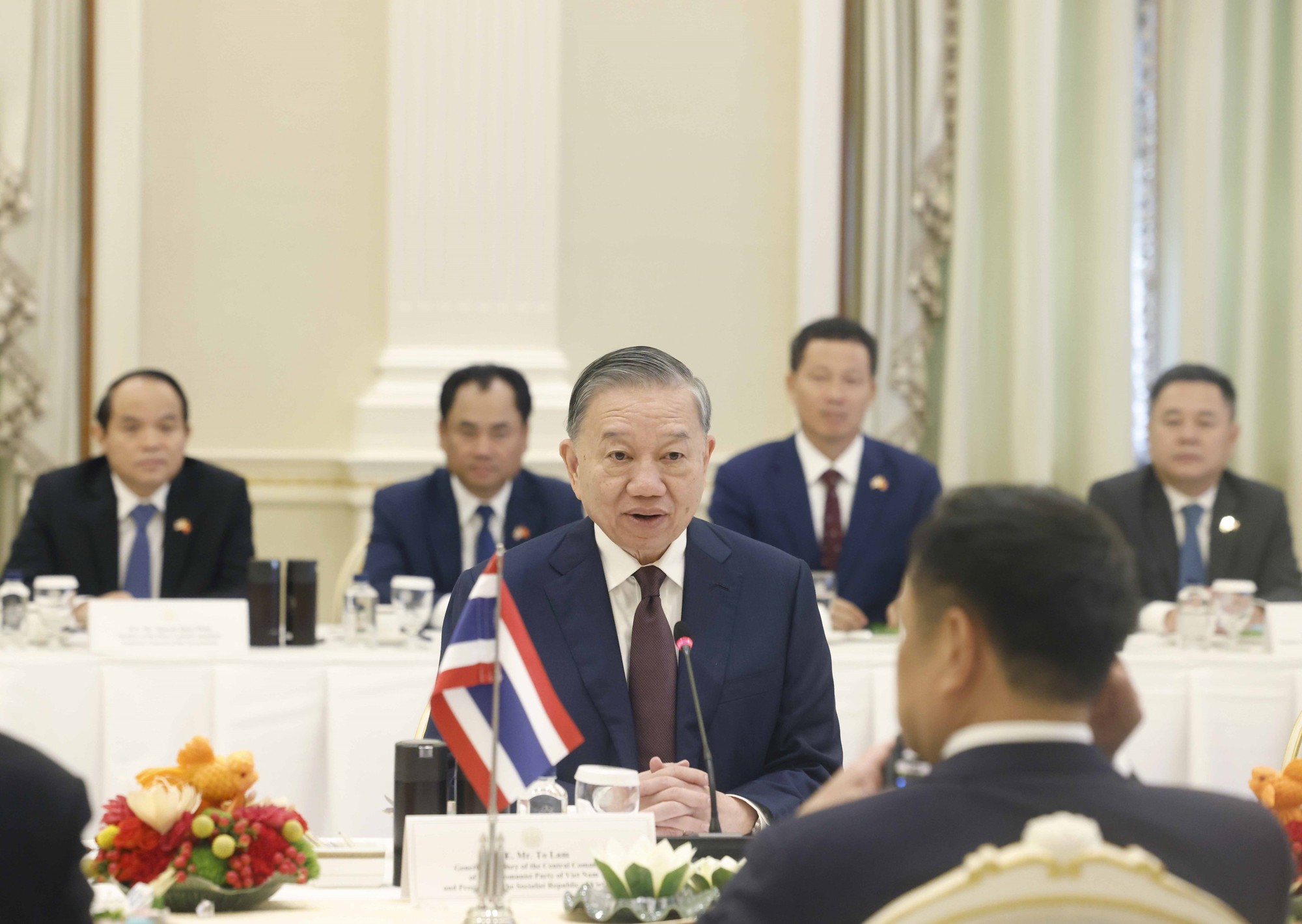 Tổng Bí thư, Chủ tịch nước Tô Lâm hội đàm với Thủ tướng Thái Lan Anutin Charnvirakul - Ảnh 1.