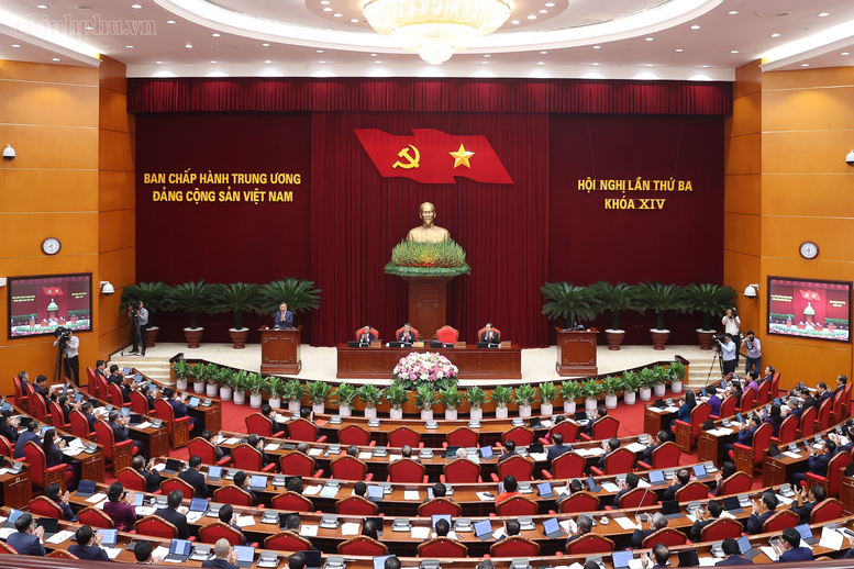 Các quyết sách được Trung ương thông qua phải tạo ra 4 bước chuyển chiến lược- Ảnh 8.
