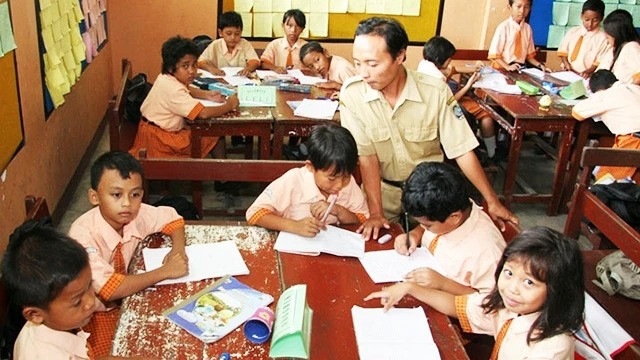 Indonesia nỗ lực giảm tỷ lệ nghèo cùng cực, hướng mục tiêu về gần 0% vào năm 2026 - Ảnh 1.